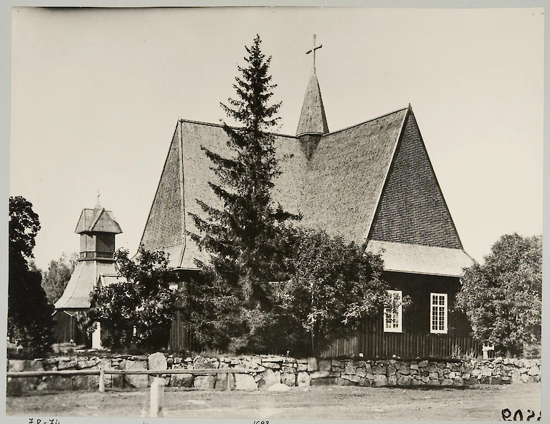 Iitin kirkko 1800- ja 1900-luvun vaihteessa. (Kuva: Museovirasto.)