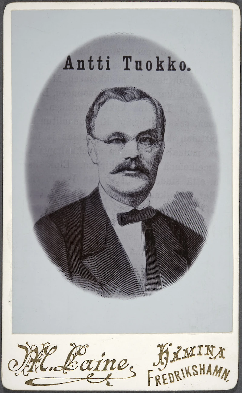 Kuvassa kirjailijan käyntikortti. (Kuva: Museovirasto, Historian kuvakokoelma)