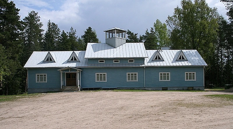 Nastolan Uudenkylän seurantalo on rakennettu vuonna 1909. (Kuva: Seurantalot.fi.)